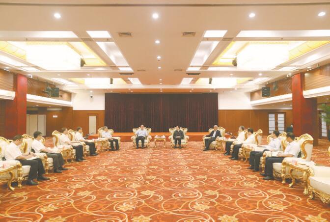 河南省委書記王國(guó)生、省長(zhǎng)尹弘會(huì)見國(guó)家電網(wǎng)董事長(zhǎng)、黨組書記毛偉明