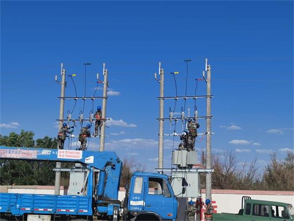 阿拉善電業(yè)局烏力吉供電分局 戍守邊防，電力護(hù)航