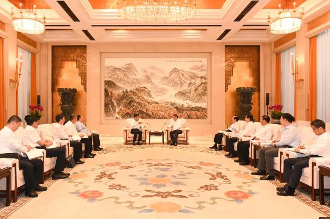 舒印彪拜會(huì)湖北省委書記應(yīng)勇、省長王曉東