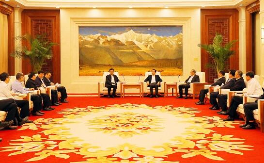 舒印彪拜會(huì)云南省委書記陳豪、省長阮成發(fā)