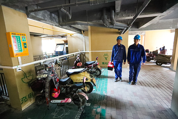 “小電驢”充電更安全了！寧?？h24393個(gè)充電接口完成升級(jí)改造