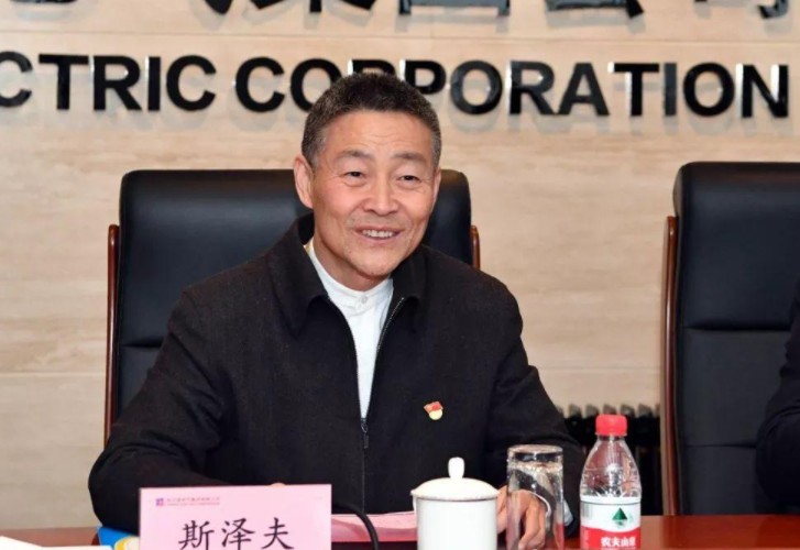 發(fā)展新能源要與電力安全統(tǒng)籌兼顧——訪全國(guó)政協(xié)常委，哈爾濱電氣集團(tuán)有限公司黨委書(shū)記、董事長(zhǎng)斯?jié)煞? /></a></div>
				<div   id=