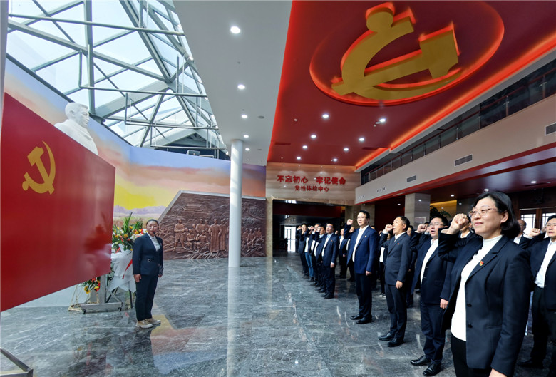 國網(wǎng)諸城市供電公司開展“賡續(xù)紅色基因，汲取前行力量”黨史學習教育