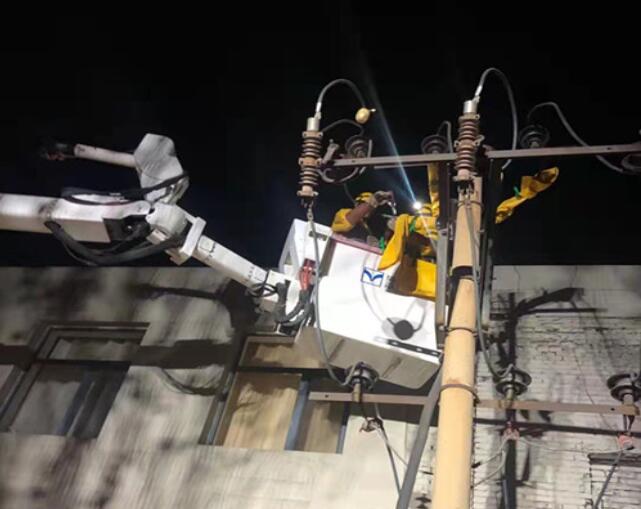 烏海電業(yè)局配電帶電作業(yè)處：11、7、23
