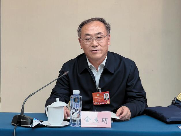 【兩會】國網(wǎng)電動汽車服務有限公司董事長、黨委書記全生明：加快構建交通能源融合發(fā)展體系 促進車與電網(wǎng)協(xié)同互動