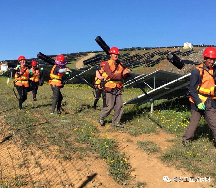 面積接近一個新加坡！青海塔拉灘光伏電站照亮“陽光之路”