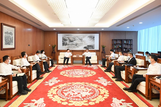 舒印彪鄧建玲會(huì)見保定市委書記黨曉龍、市長(zhǎng)閆繼紅