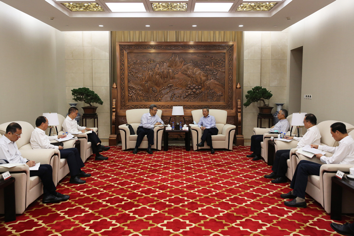 錢智民拜訪農(nóng)發(fā)行黨委書記、董事長(zhǎng)錢文揮