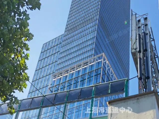 光伏發(fā)電棒＋柔性組件！上海高架路聲屏障安裝光伏