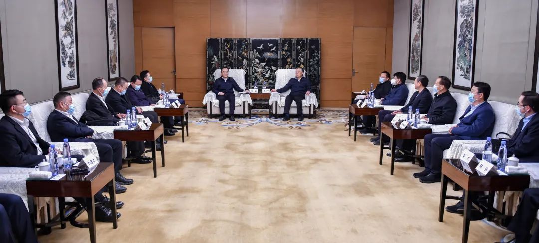 大唐集團(tuán)黨組書記、董事長鄒磊與陜投集團(tuán)董事長袁小寧、總經(jīng)理趙軍會談