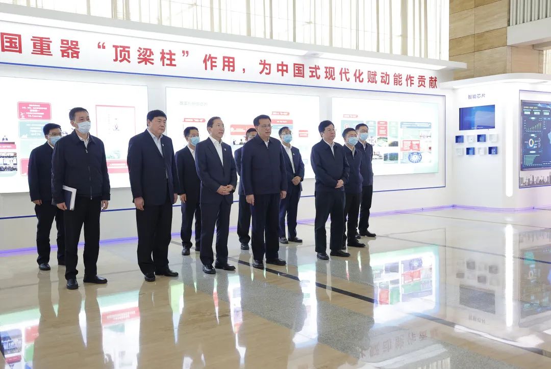 重慶市委書記袁家軍、市長胡衡華與國家電網(wǎng)董事長辛保安、總經(jīng)理張智剛會(huì)談