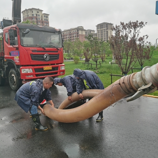 聞“汛”而動，彰顯央企擔當——水電三局雄安項目全力奮戰(zhàn)防汛搶險第一線