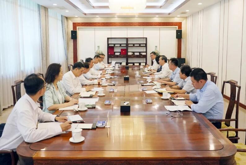 中國能建黨委書記、董事長宋海良與中國貿(mào)促會會長任鴻斌會談