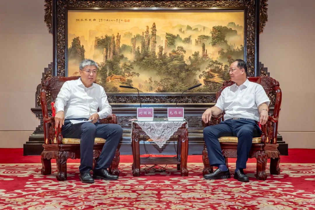 國(guó)家能源集團(tuán)黨組書記、董事長(zhǎng)劉國(guó)躍拜會(huì)湖南省委副書記、省長(zhǎng)毛偉明