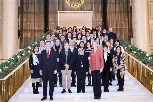 愛旭持續(xù)發(fā)力中歐新能源市場，為零碳未來注入更多活力
