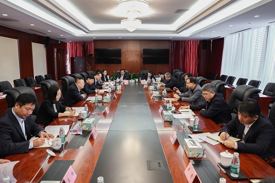 華能集團總經(jīng)理、黨組副書記鄧建玲拜訪中國進出口銀行黨委副書記、行長任生俊