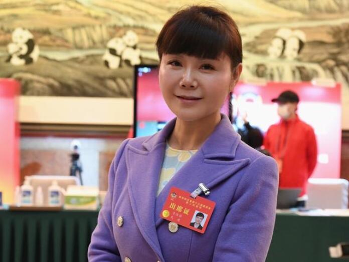 四川省政協(xié)委員李佳蔚：四川要優(yōu)化碳產(chǎn)品、參與碳交易，不斷完善碳設(shè)施