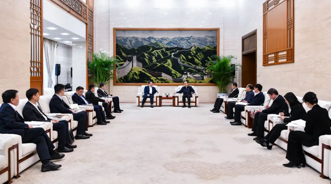 中國電氣裝備白忠泉董事長、周群總經(jīng)理拜訪中國大唐董事長鄒磊