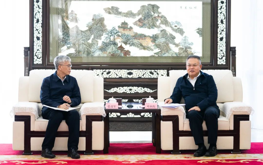 華電集團(tuán)黨組副書記、董事、總經(jīng)理葉向東會見東方電氣董事、總經(jīng)理、黨組副書記張彥軍