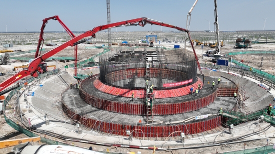 全球緯度最高、東北地區(qū)首座塔式光熱電站完成吸熱塔基礎澆筑