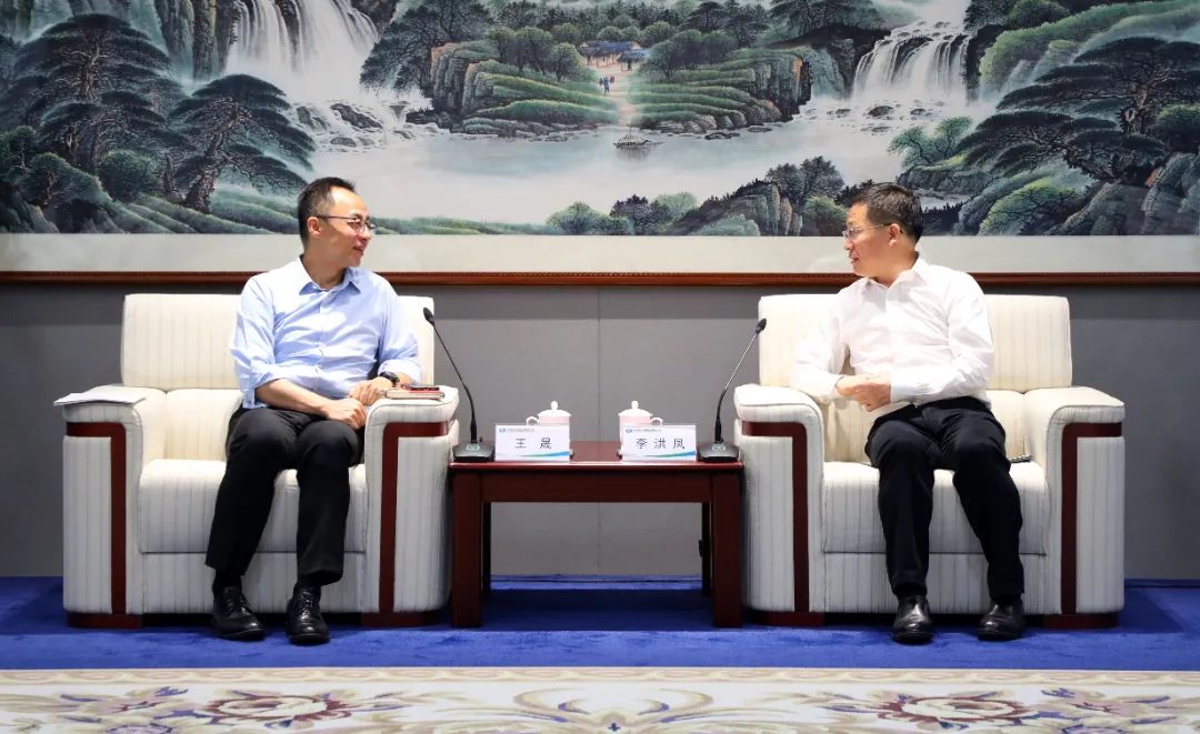 中國電氣裝備黨委書記、董事長李洪鳳會(huì)見銀河證券黨委書記、董事長王晟
