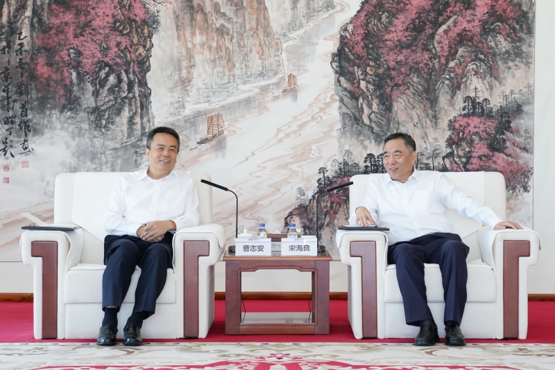 中國能建黨委書記、董事長宋海良與哈電集團(tuán)黨委書記、董事長曹志安會談