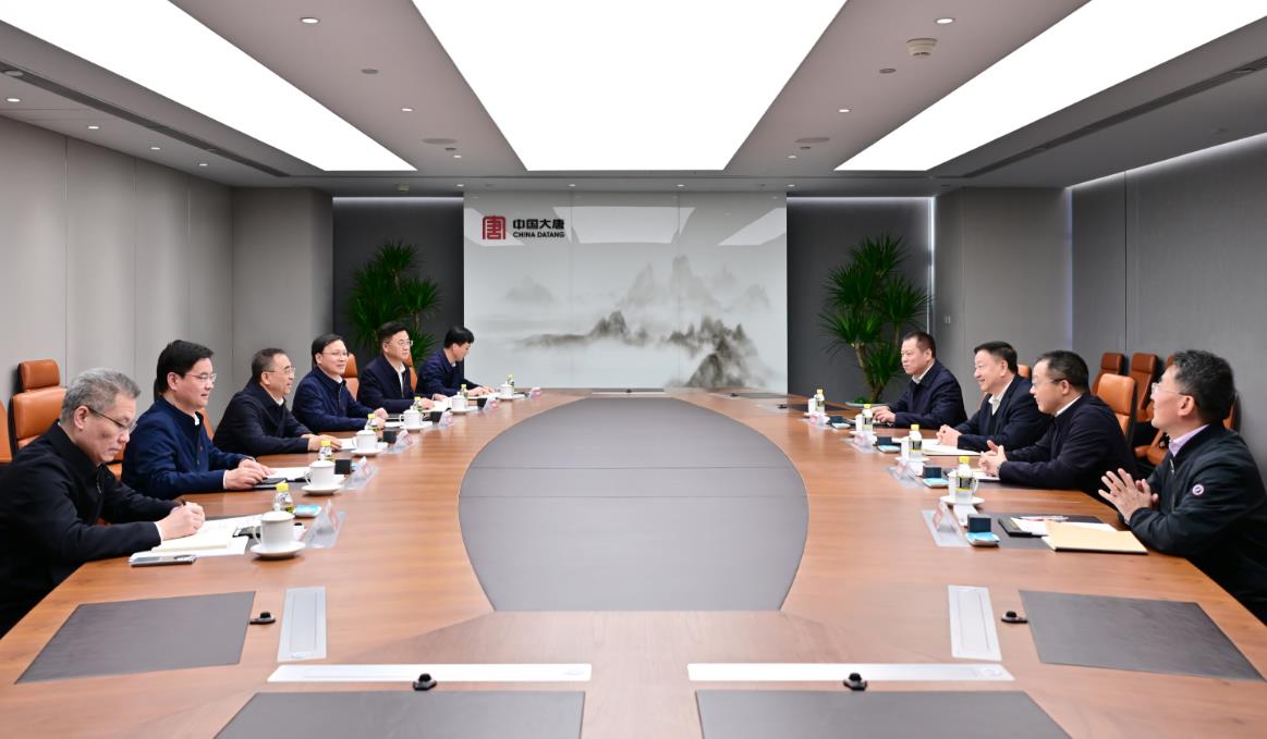 中國大唐董事長鄒磊、總經(jīng)理張傳江與中廣核董事長楊長利、總經(jīng)理高立剛會談