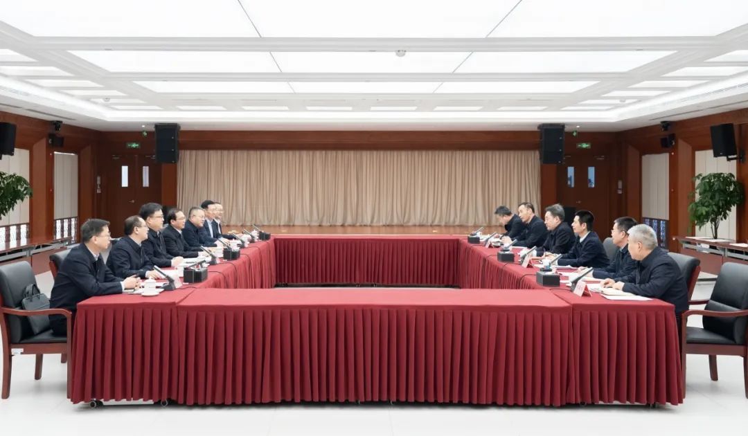 華電集團(tuán)江毅、葉向東拜會(huì)國(guó)家能源局黨組書記、局長(zhǎng)王宏志