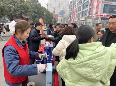 貴州遵義正安供電局：供電送祝福，情暖返鄉(xiāng)路