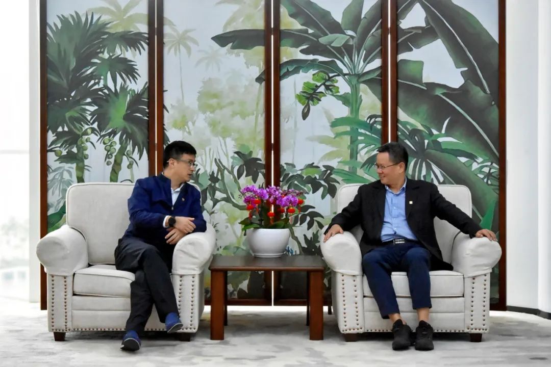 國電投海南公司黨委副書記、總經(jīng)理劉波濤拜訪大唐海南公司黨委書記、董事長王俊啟