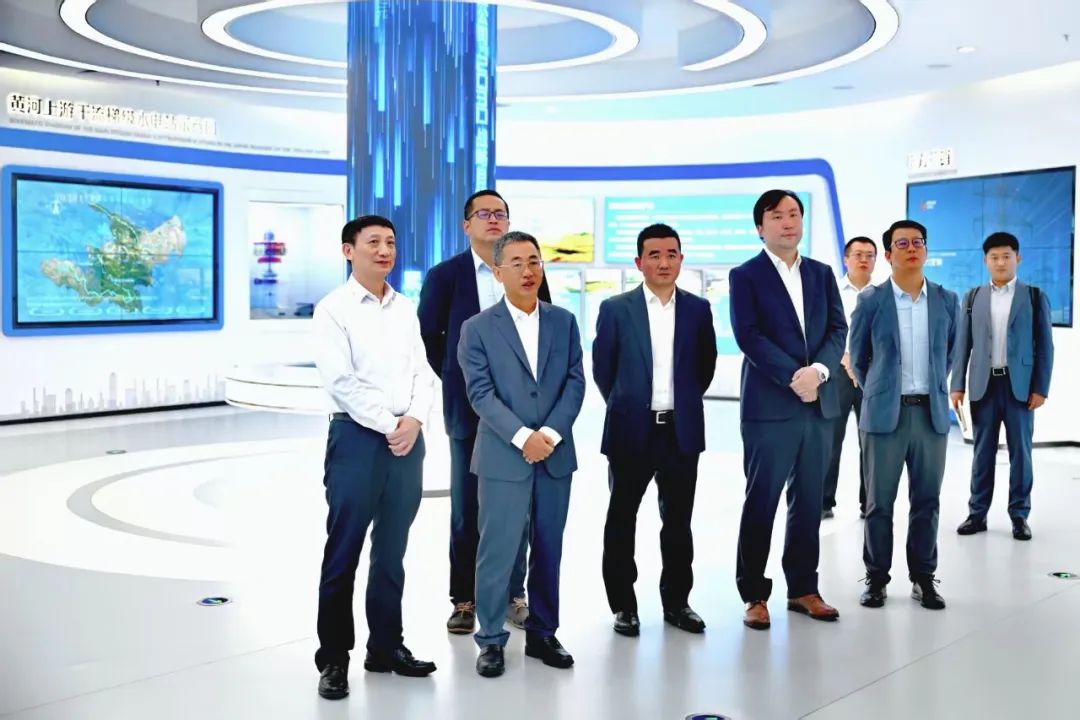 黃河公司黨委書記、董事長姚小彥會見華為董事、華為數(shù)字能源總裁侯金龍